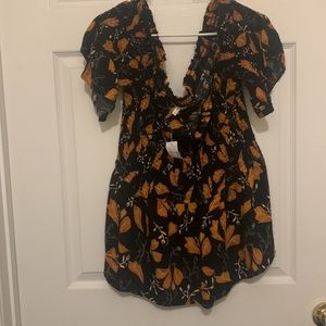 Off the shoulder black and gold Maurice’s blouse size 3x new with tags